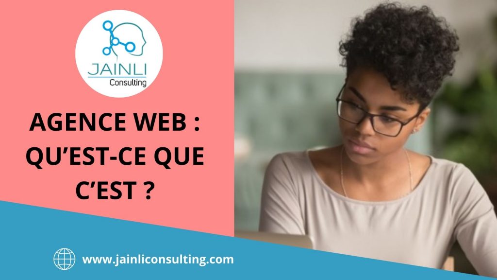 image d'un femme manipulant un ordinateur